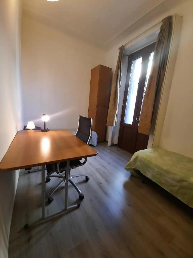 Private Room In A Quiet Apartment In The City Center Milano Eksteriør bilde