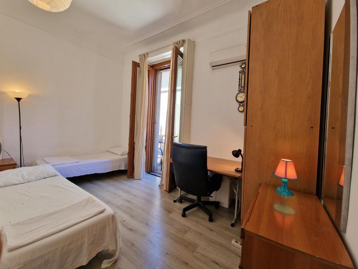 Private Room In A Quiet Apartment In The City Center Milano Eksteriør bilde