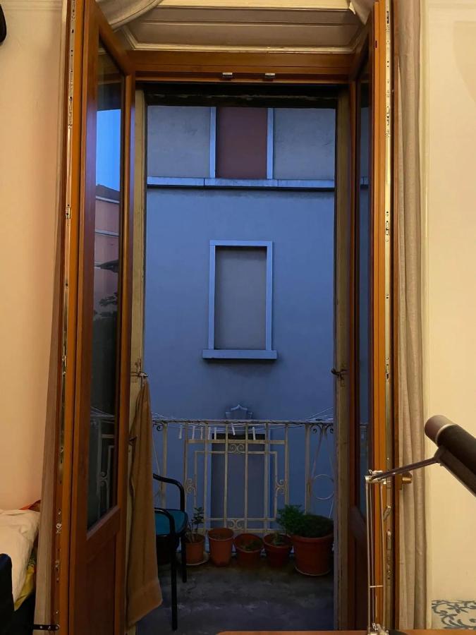 Private Room In A Quiet Apartment In The City Center Milano Eksteriør bilde